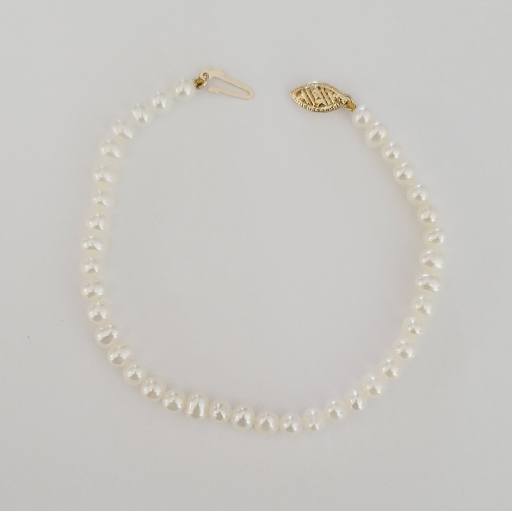 Vintage 14K Yellow Gold Clasp Freshwater Pearl   Bracelet 7" Inches